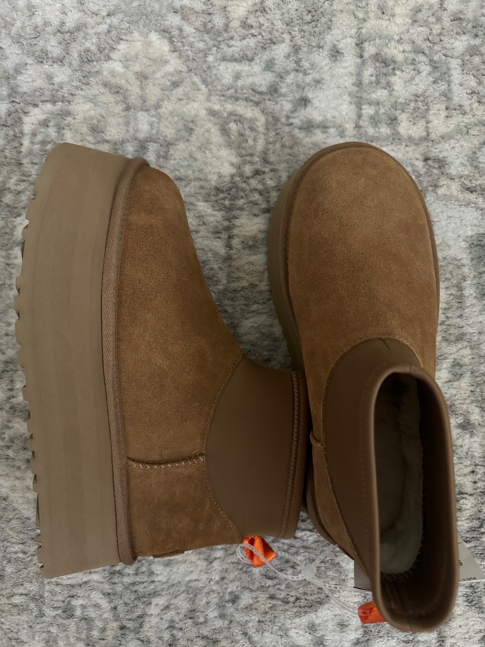 NEW UGG Chunky Platform Suede Ankle Boots in Chestnut Brown - Picture 2 of 6